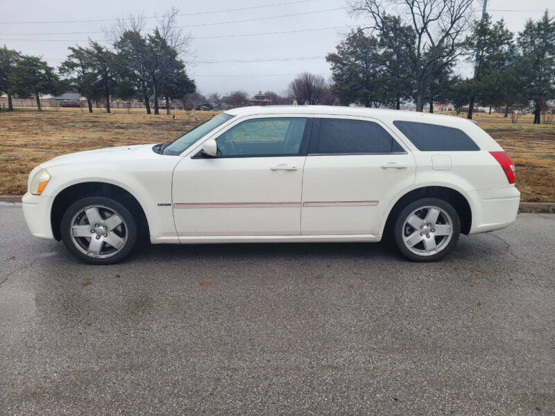 2006 Dodge Magnum for sale at Vision Motorsports in Tulsa OK