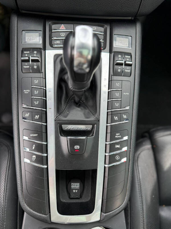 2018 Porsche Macan S