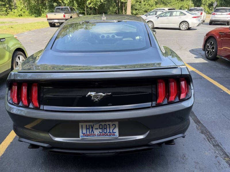 2022 Ford Mustang EcoBoost Premium