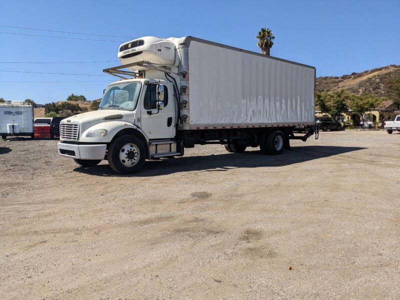 2018 Freightliner M2 106