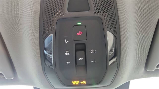 2025 Audi Q6 e-tron quattro Premium Plus