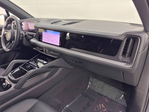 2025 Porsche Cayenne S