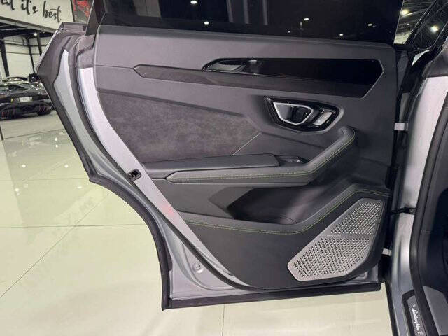 2022 Lamborghini Urus