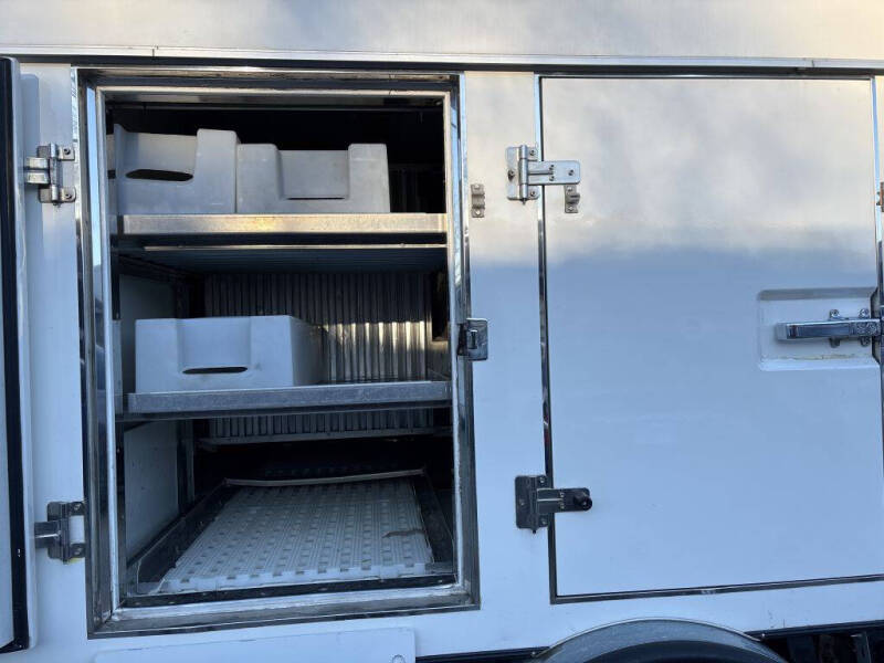 2017 Ford E-Series E-450 SD