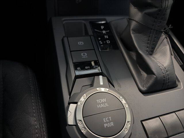 2026 Toyota Tacoma SR5 - Photo 35