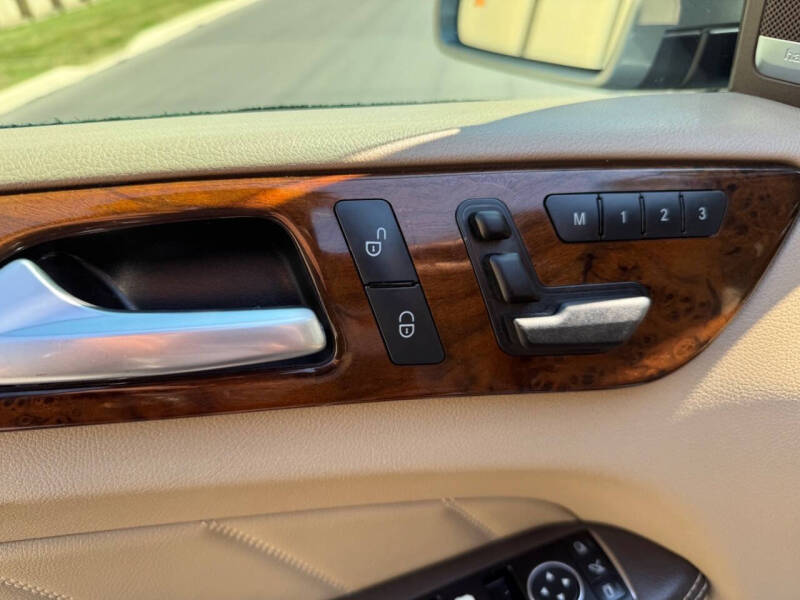 2014 Mercedes-Benz GL-Class GL 550 4MATIC