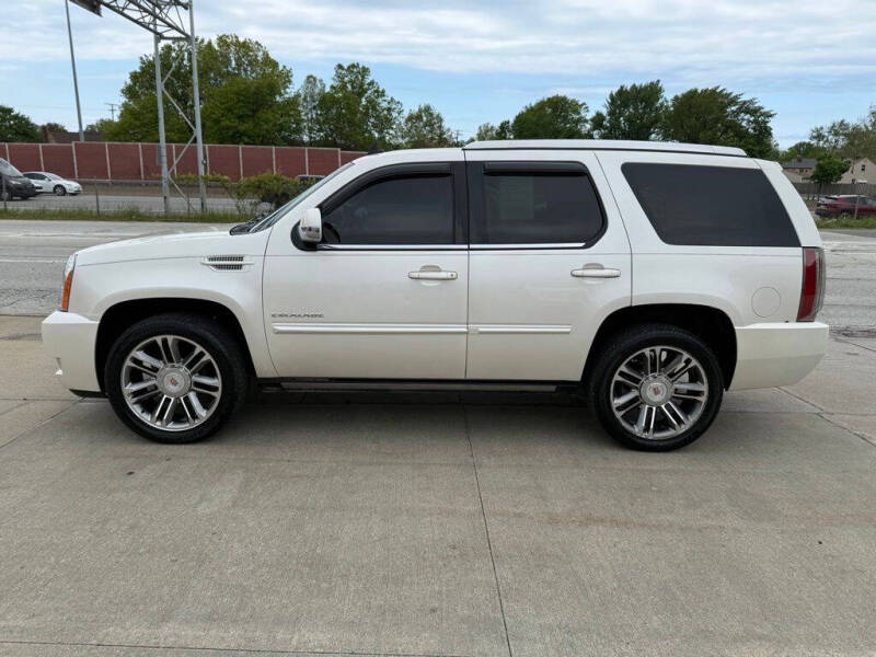 2012 Cadillac Escalade Premium