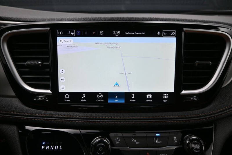 2026 Chrysler Pacifica Pinnacle