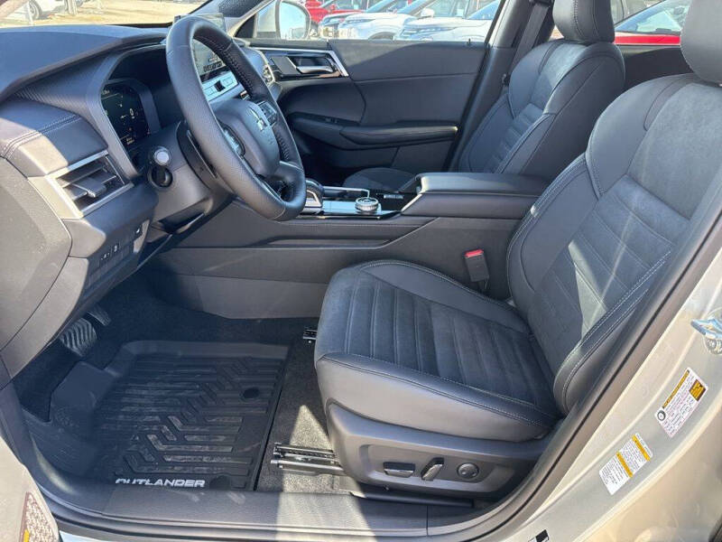 2026 Mitsubishi Outlander SE