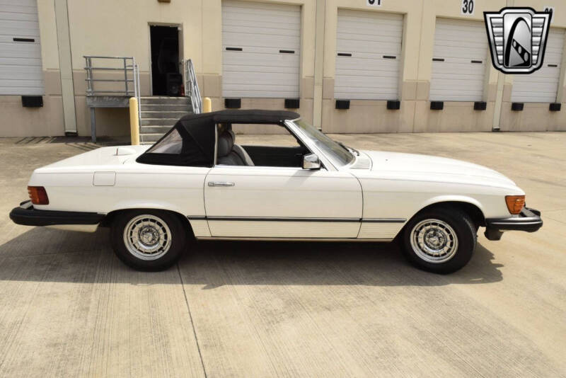 1984 Mercedes-Benz 380-Class 380 SL