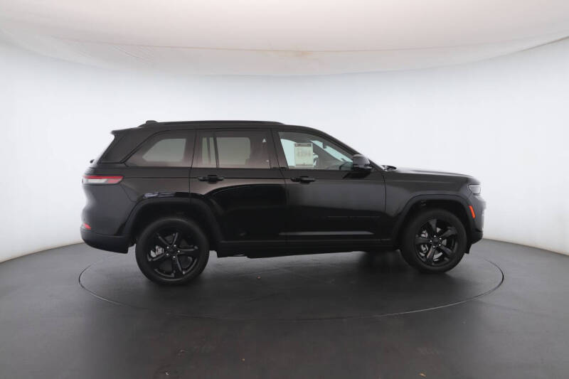 2023 Jeep Grand Cherokee Altitude X