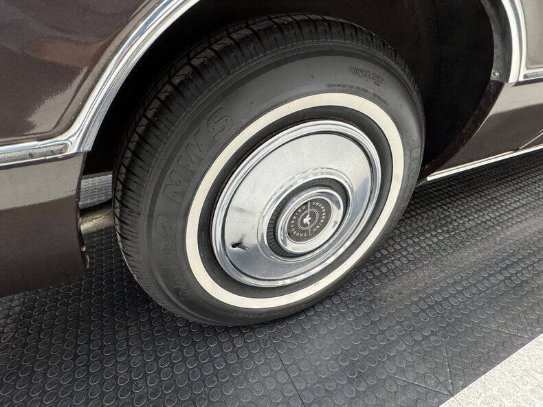 1972 Ford Thunderbird