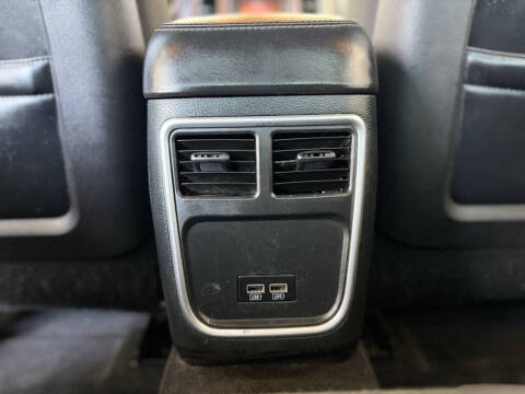 2015 Dodge Charger SE