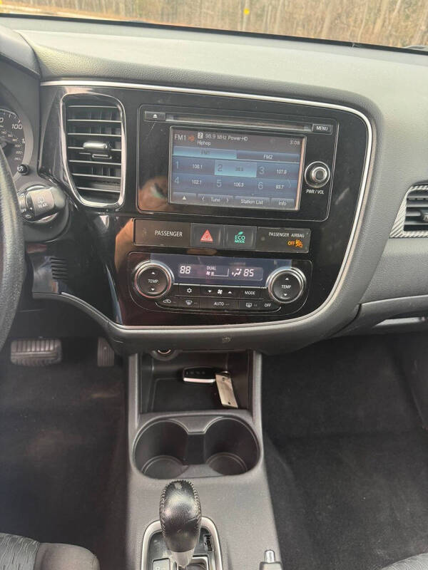 2014 Mitsubishi Outlander SE