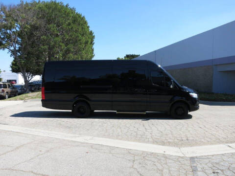 2019 Mercedes-Benz Sprinter Shuttle