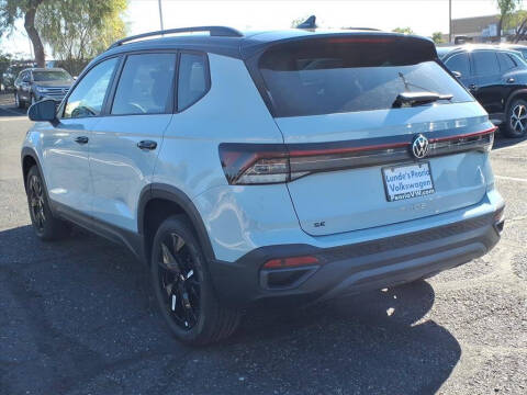 2026 Volkswagen Taos SE Black