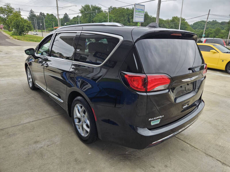 2018 Chrysler Pacifica Touring L Plus