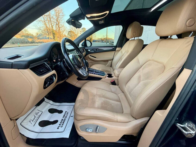 2017 Porsche Macan