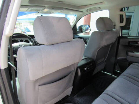 2013 Toyota Sequoia SR5