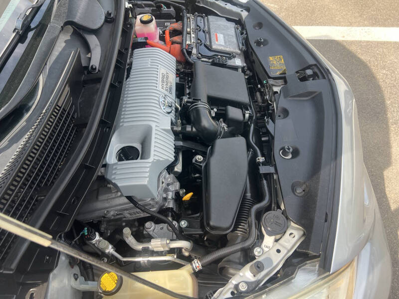 2012 Toyota Prius v Three