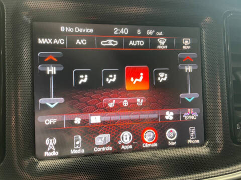 2015 Dodge Challenger SXT Plus