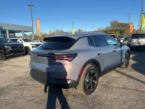 2026 Chevrolet Equinox EV LT 2