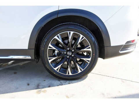 2024 Mazda CX-90 Plug-in Hybrid Premium Plus