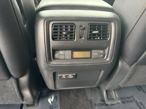 2020 Nissan Pathfinder SV