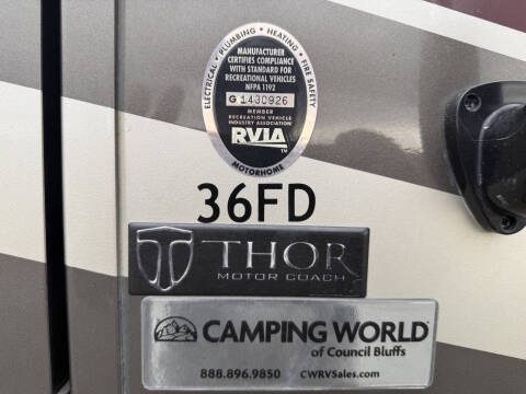2014 Thor Motor Coach challanger