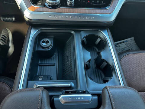 2025 Ford Expedition MAX King Ranch