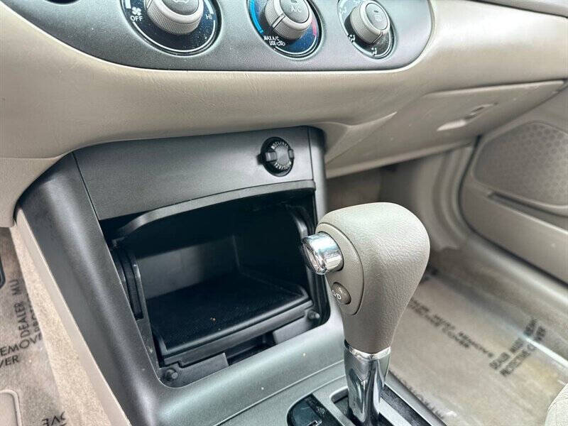 2006 Toyota Camry Standard