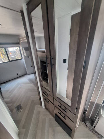 2022 Forest River Salem 32BHDS