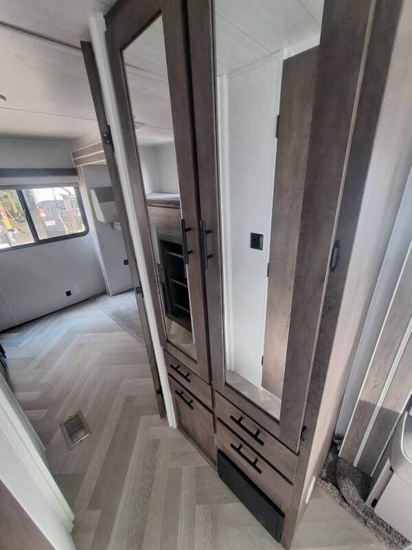 2022 Forest River Salem 32BHDS