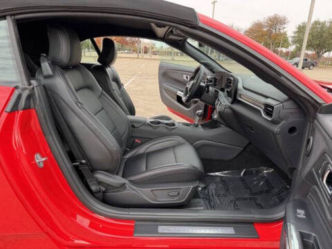 2025 Ford Mustang EcoBoost Premium