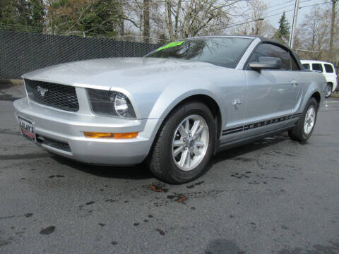 2009 Ford Mustang for sale at LULAY'S CAR CONNECTION in Salem OR