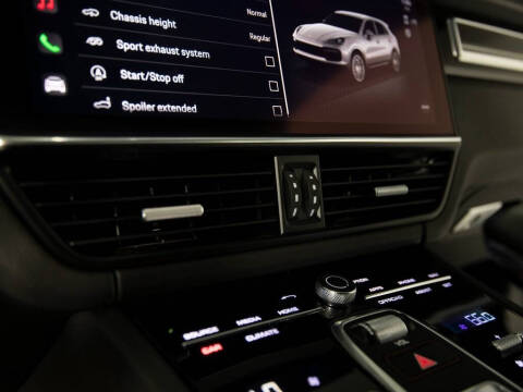 2023 Porsche Cayenne Turbo