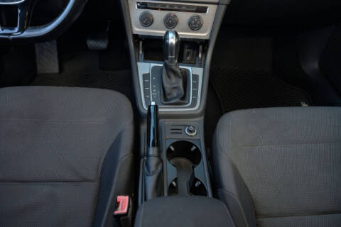 2017 Volkswagen Golf TSI S