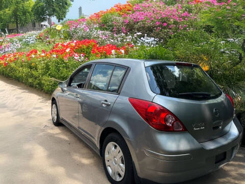 2010 Nissan Versa 1.8 S