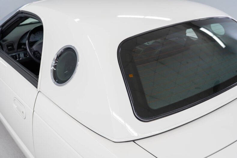 2002 Ford Thunderbird Deluxe