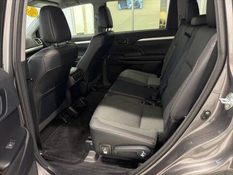 2017 Toyota Highlander LE Plus