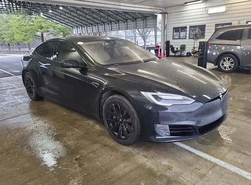 2016 Tesla Model S 70
