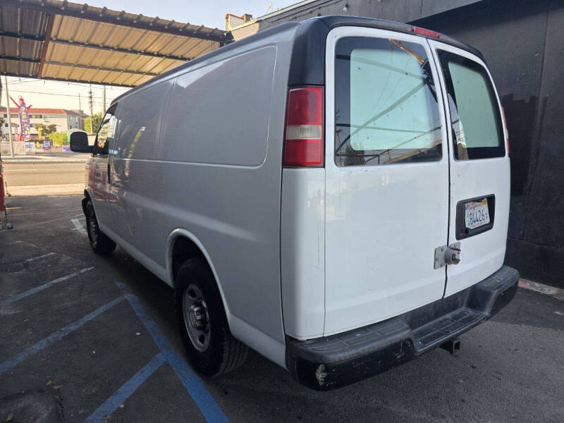 2011 Chevrolet Express 2500
