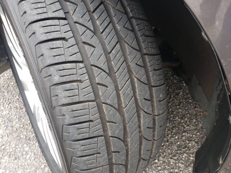 2013 Toyota Sienna LE 7-Passenger