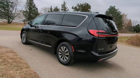 2023 Chrysler Pacifica Plug-In Hybrid Limited