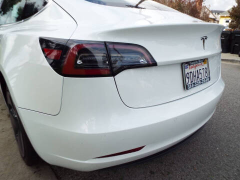 2020 Tesla Model 3 Standard Range Plus