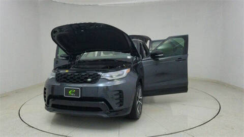 2024 Land Rover Discovery P300 Dynamic SE