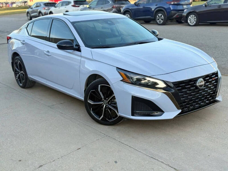 2025 Nissan Altima 2.5 SR