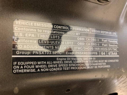 2023 Nissan Pathfinder Platinum