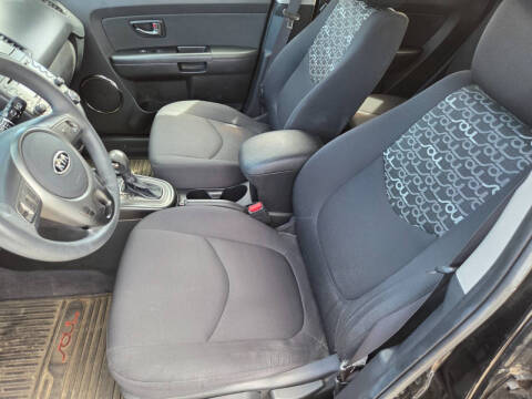 2011 Kia Soul +