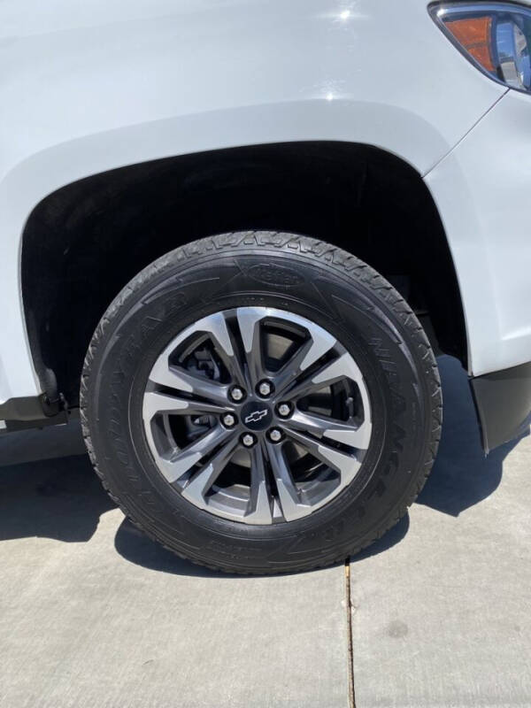 2021 Chevrolet Colorado Z71 photo 11